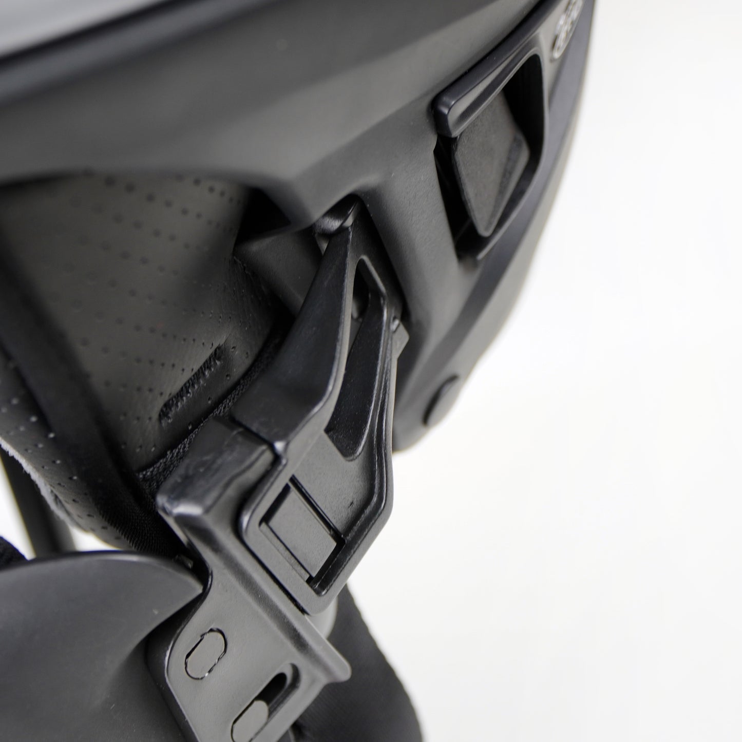 Bell Helmet Rogue (Solid Matte Black)
