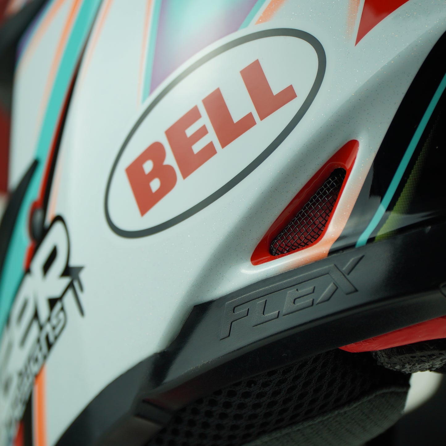 Bell Helmet Moto-9S Flex (Tagger Edge White)