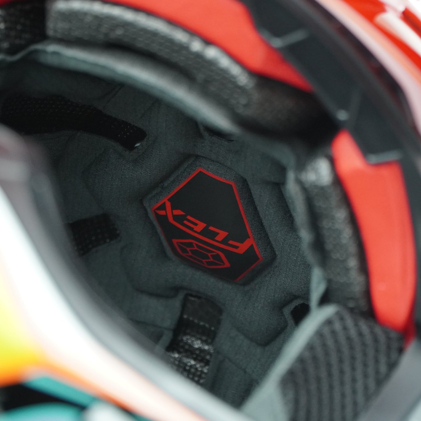 Bell Helmet Moto-9S Flex (Tagger Edge White)