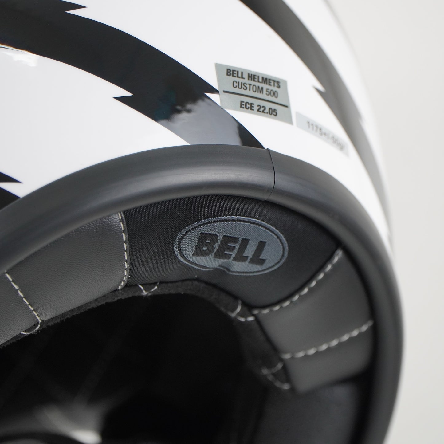 Bell Helmet Custom 500 (Vertigo Gloss White/Black/Red)