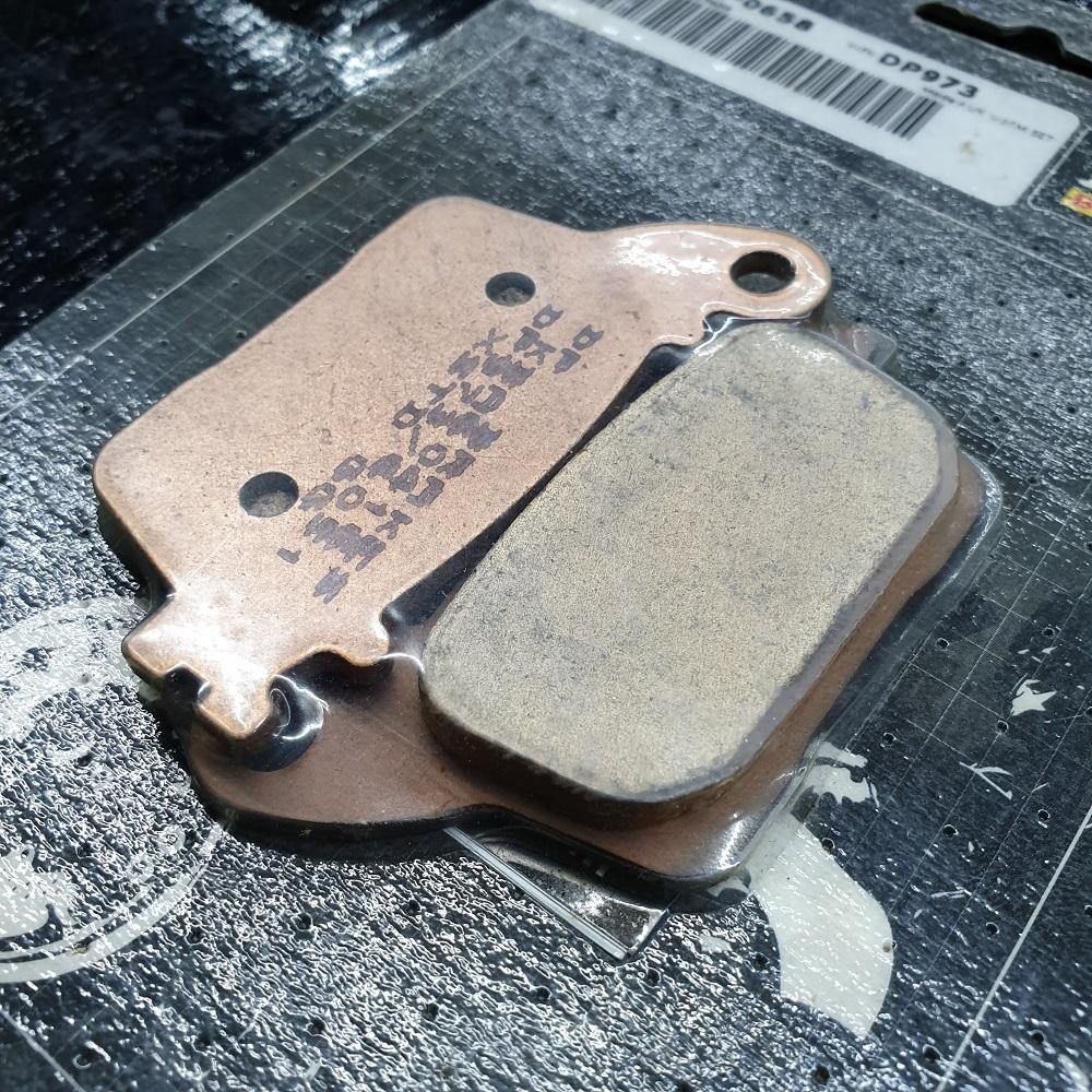 DP Brake Pads for Honda CBR600RR, CBR1000 Fireblade SP, Kawasaki ZX-6R 636, ZX-10R, Suzuki GSX-R600/R1000/R1000R, Yamaha YZF-R6/R1/R1M - Durian Bikers