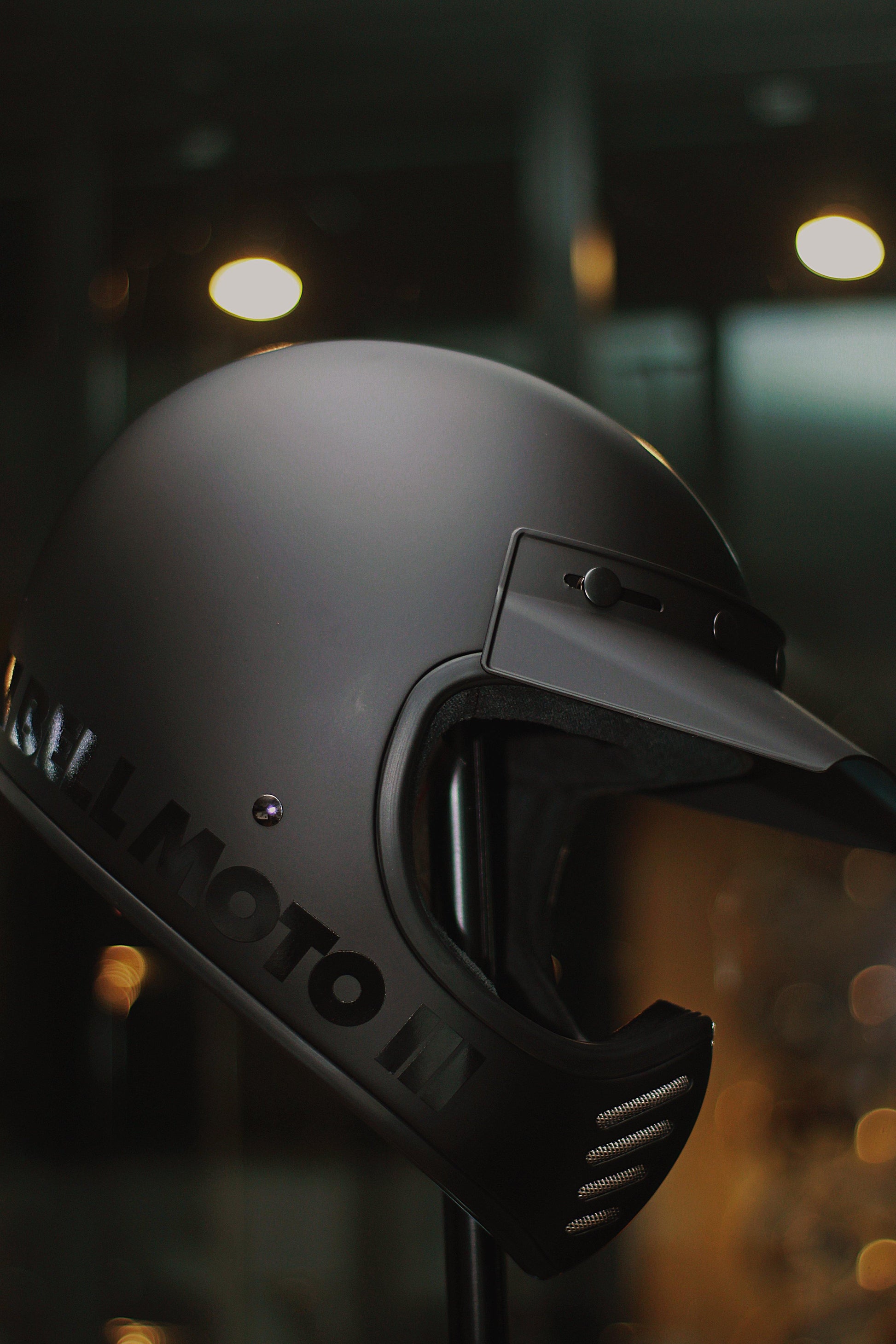 Bell Moto-3 (Classic Matte/Gloss Blackout) - Durian Bikers